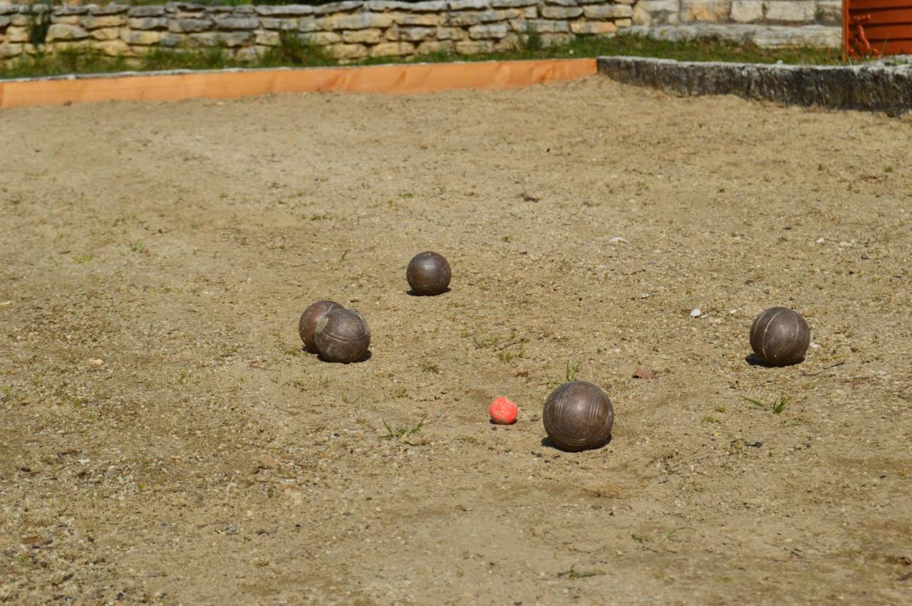 فندق Espace Loisirs Saint-Martin-dʼArdèche المظهر الخارجي الصورة
